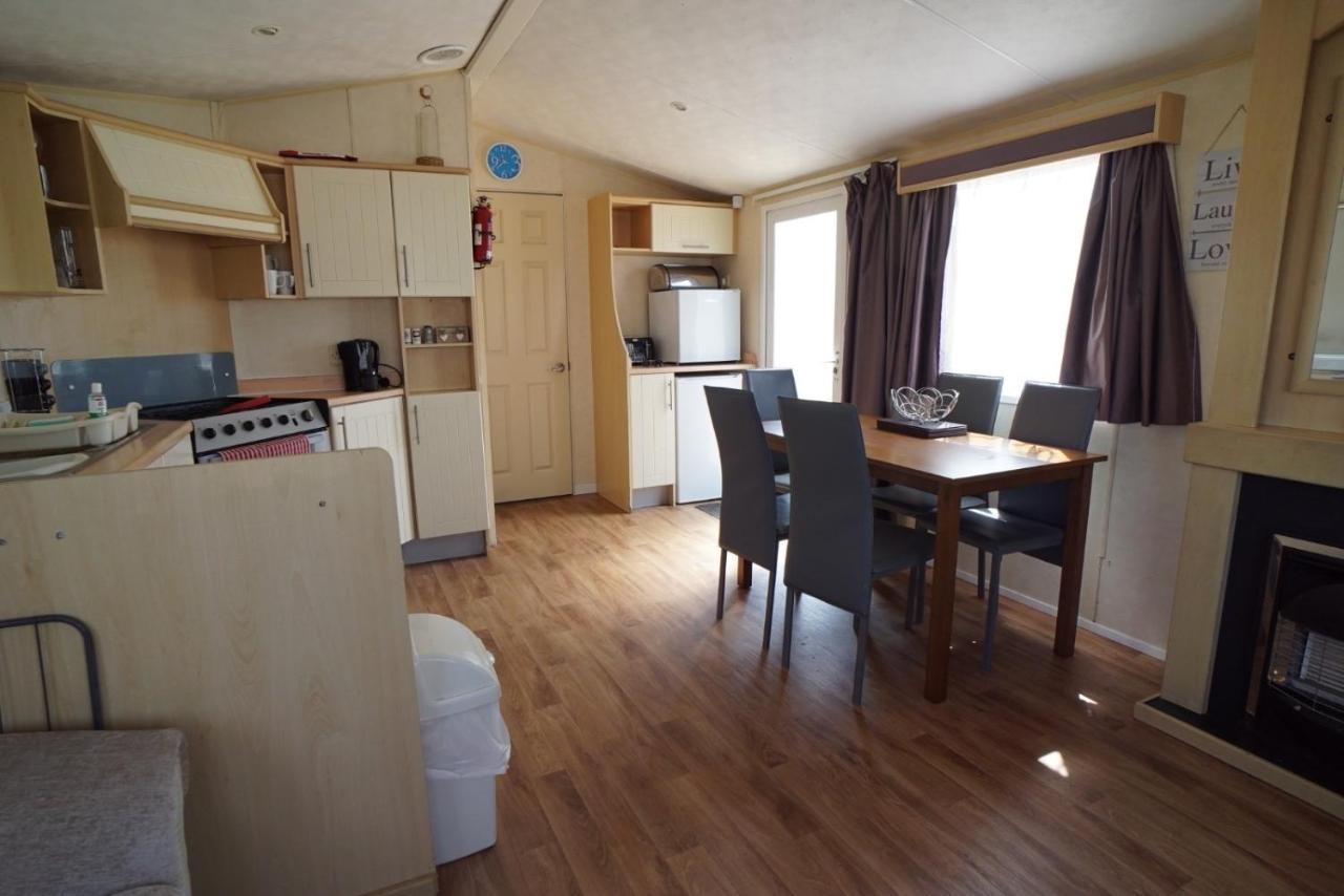 Lyntons 3 Bedroom Caravan Pets Stay Free Linen Included Heacham Buitenkant foto